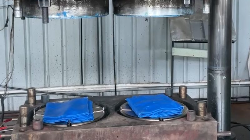 工业液体硅胶模具：揭秘其选型与工艺要点**