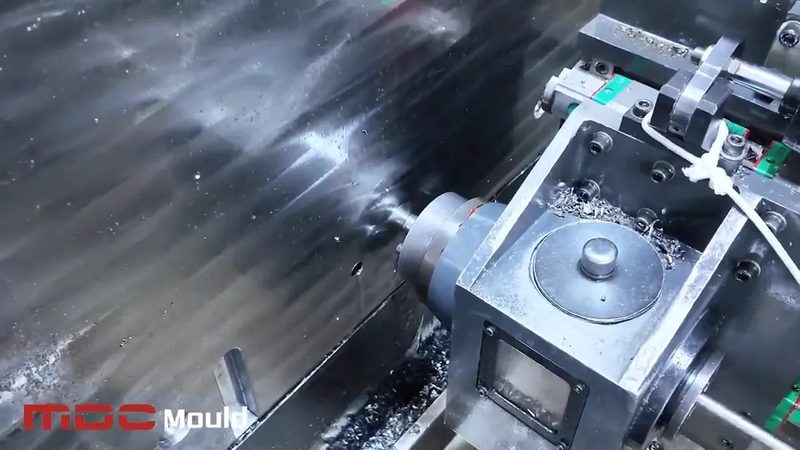 大容量吹塑模具：揭秘其核心技术与选型要点