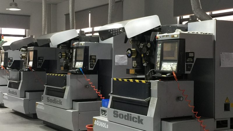 模具寿命的秘密：揭秘模具材料选择的关键**